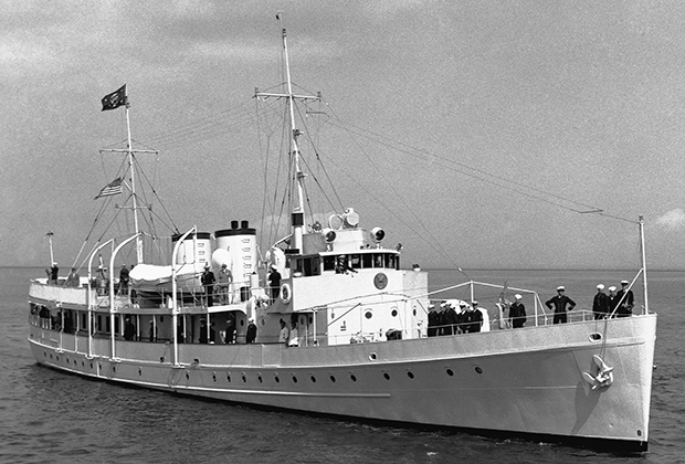Potomac — президентская яхта Франклина Рузвельта с 1936 года до его смерти в 1945 году