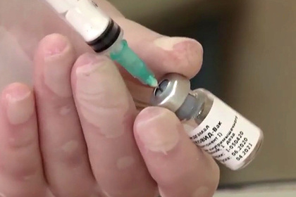 Испытавшая вакцину от COVID-19 россиянка раскрыла подробности исследования