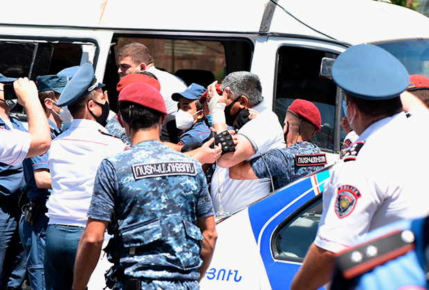 что случилось на армяно азербайджанской границе