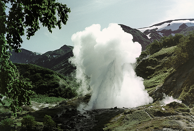 Извержение гейзера Великан, 1968 год