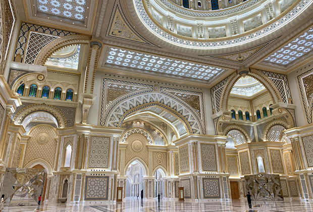 Одна из комнат президентского дворца Каср Аль Ватан в Абу-Даби 