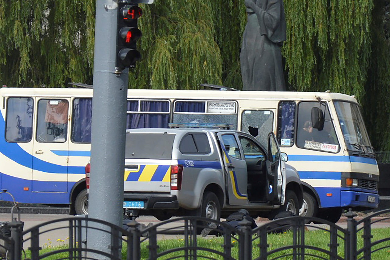 Новости сегодня захват. В Луцке террорист захватил автобус. Захват автобуса в Луцке.