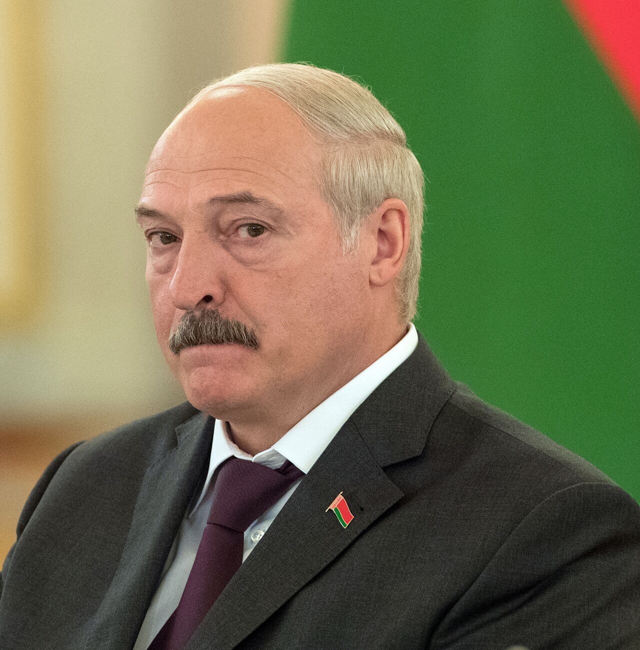Лукашенко заявил о направленных на него ядовитых стрелах ...
