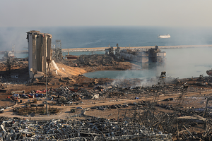 «Это похоже на зону боевых действий» Руины, кровь и разрушения — что происходит в Бейруте после взрыва и как трагедия связана с Россией