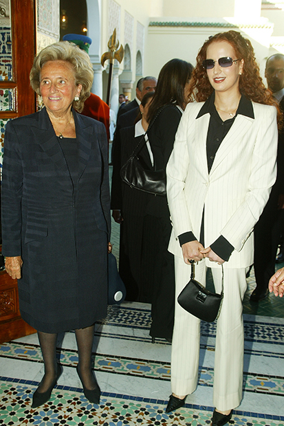 Жена президента Франции Бернадетт Ширак и принцесса Лалла Сальма прибывают в Королевский музей народных традиций в  Фесе, Марокко, 9 октября 2003 года 