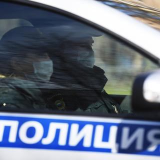В Екатеринбурге полицейского задержали за секс с 13-летней девочкой