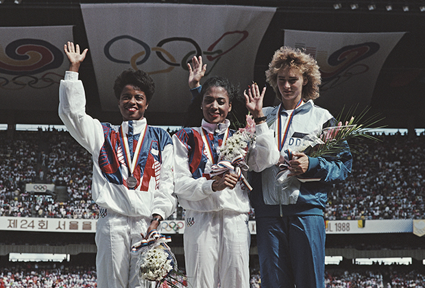 Олимпийские игры-1988, Сеул. Фло Джо в центре 
