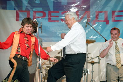 Раскрыт секрет зажигательного предвыборного танца Ельцина в 1996 году