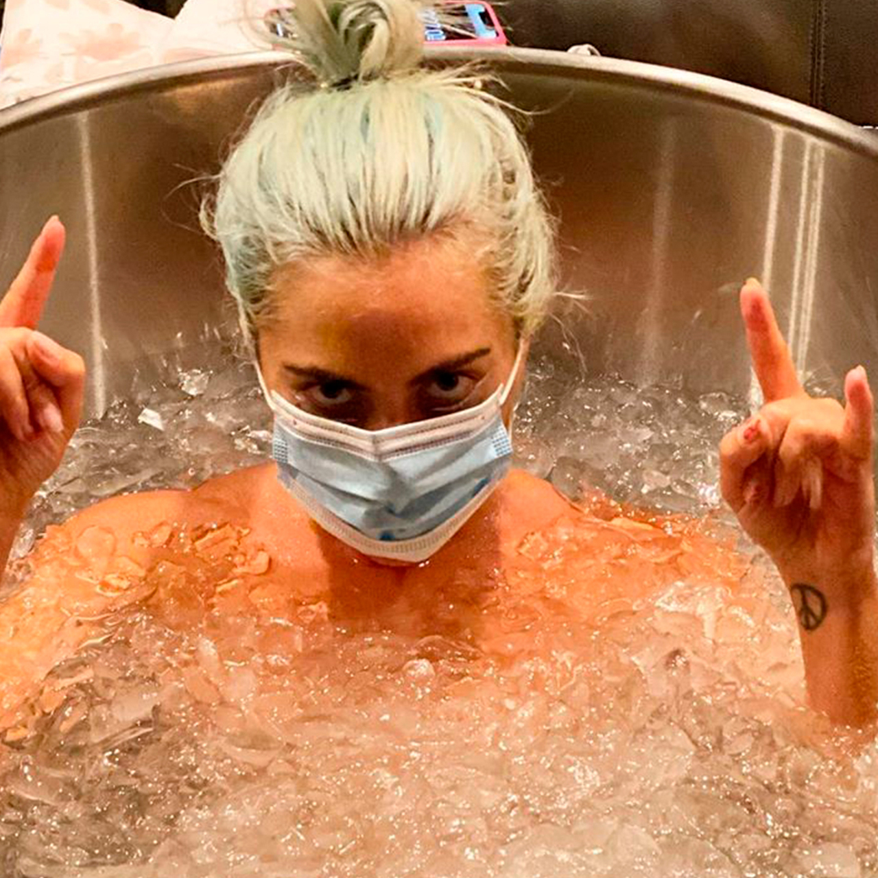 Ledi Gaga limuzinda video jinsiy aloqa