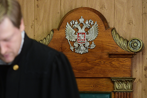 Сужу отечеству Непристойное поведение, пьянство и хамство: за что в России увольняют судей