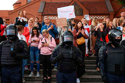 На акции протеста в Минске начались задержания