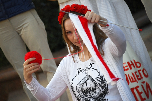 Участница акции протеста в Минске