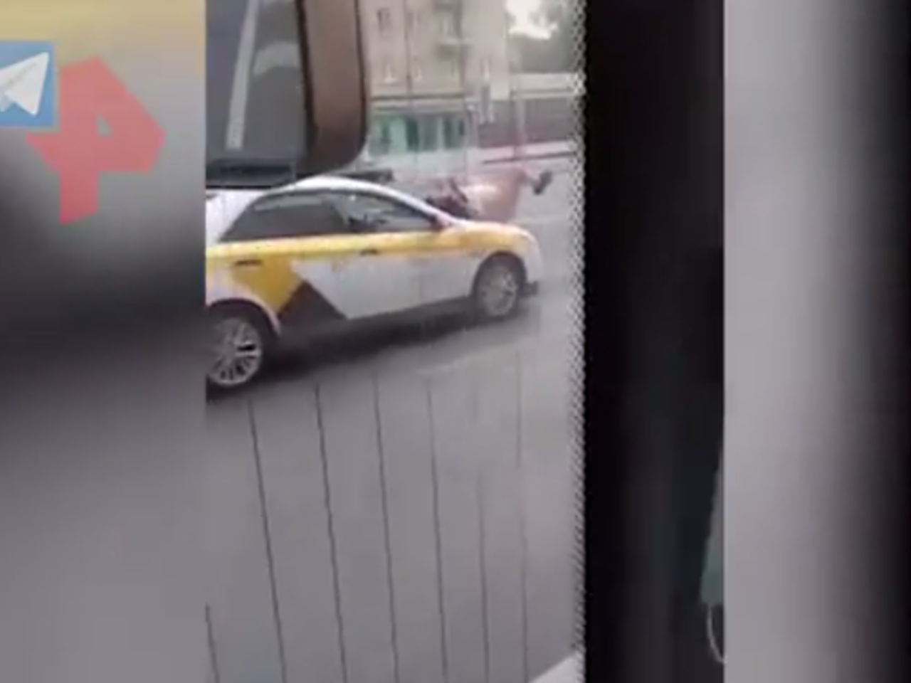 Актриса в такси порно видео на адвокаты-калуга.рф