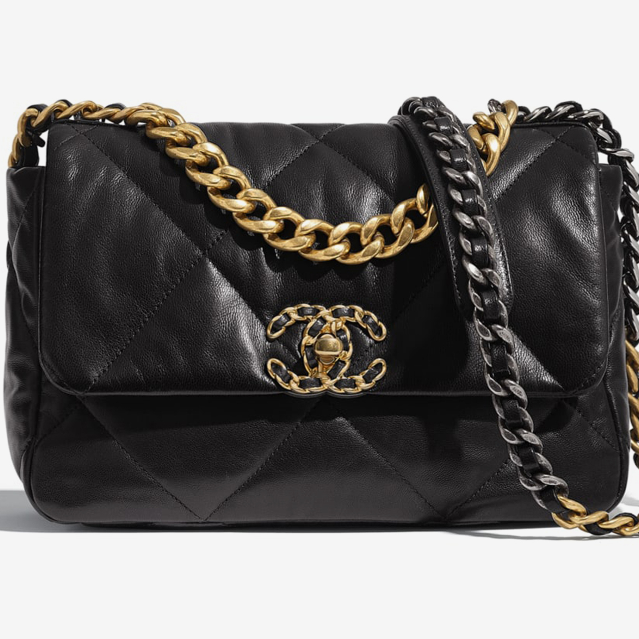 Сумки стоит. Chanel 19 Flap Bag. Сумка Chanel 19 Flap. Chanel 19 Flap Bag Black. Chanel Classic Flap 30.