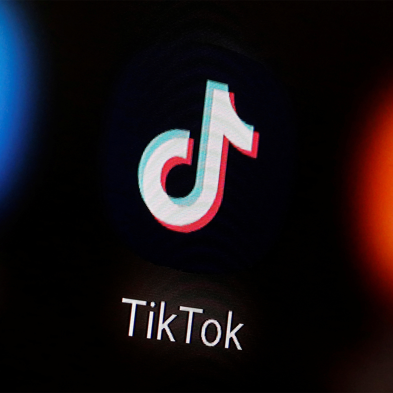 В TikTok стали массово распространять видео с суицидом: Интернет: Интернет  и СМИ: Lenta.ru