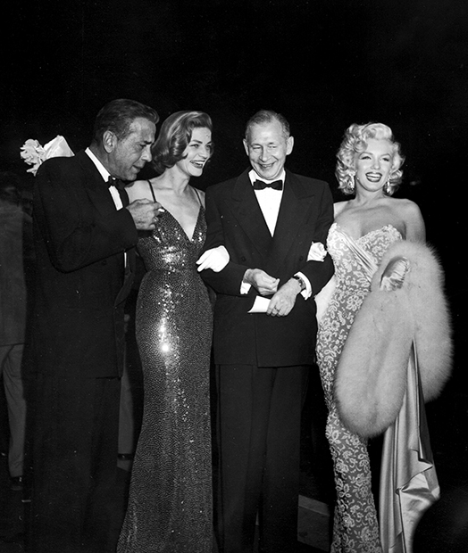 Мэрилин Монро и Лорен Бэколл на премьере фильма «Как выйти замуж за миллионера», 1953 год