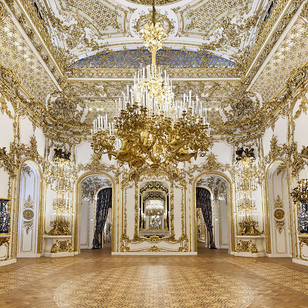 Бальный зал площадью 165 квадратных метров в королевском дворце City Palace в Вене