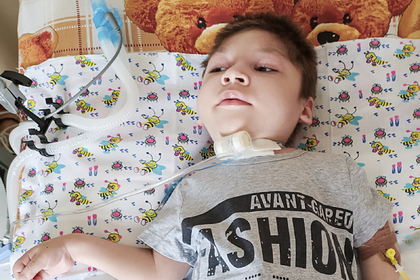 Восьмилетнего Илью спасет аппарат ИВЛ. Ему нужна ваша помощь