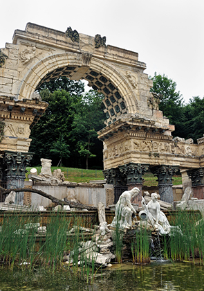 «Римская руина» в парке Шенбрунна