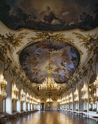 Большая галерея дворца Шенбрунн