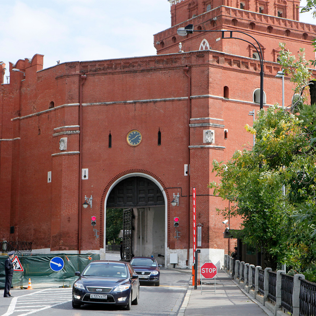 спасские ворота москва