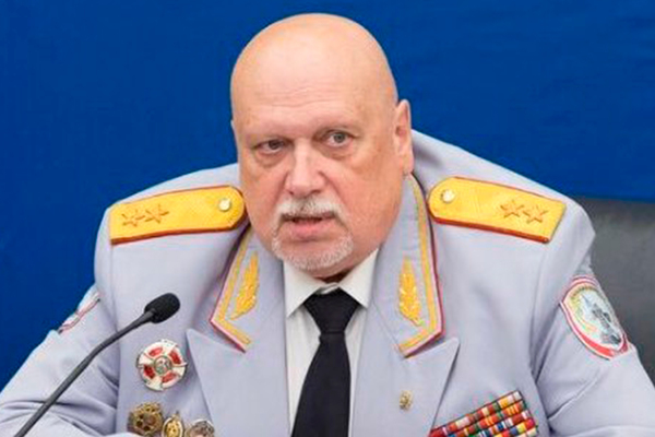Александр Михайлов