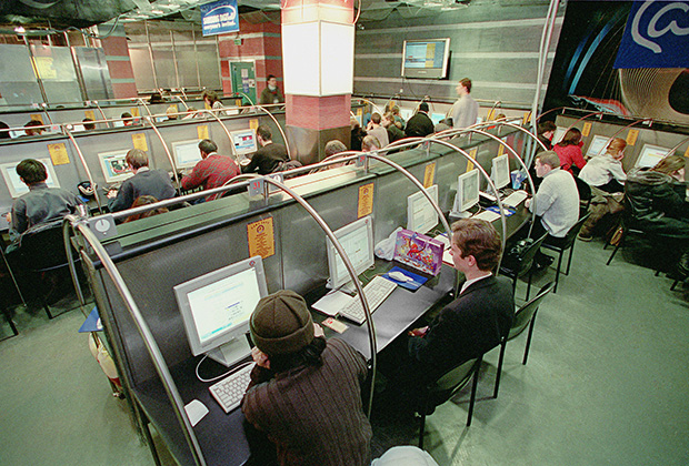 в каком году россия подключилась к интернету. pic e4a4cc399ada3ab9c954d849fd18b506. в каком году россия подключилась к интернету фото. в каком году россия подключилась к интернету-pic e4a4cc399ada3ab9c954d849fd18b506. картинка в каком году россия подключилась к интернету. картинка pic e4a4cc399ada3ab9c954d849fd18b506. В советский период разработки в области компьютерной связи (первые из них датированы 1952 годом) проводились, в основном в рамках военно-промышленного комплекса и были направлены на укрепление обороноспособности страны.