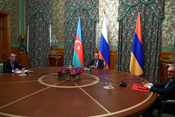 Переговоры в Москве между Арменией и Азербайджаном при участии главы МИД России Сергея Лаврова, 9 октября 