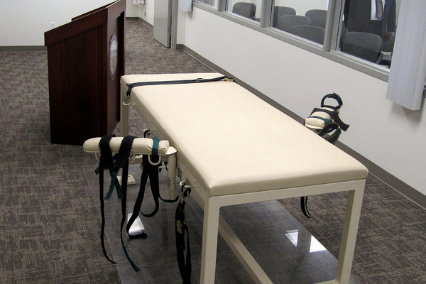Стол для казни с помощью смертельной инъекции, США