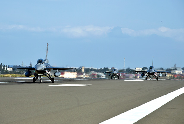 Самолеты F-16 ВВС Турции на учениях в Азербайджане, июль 2020