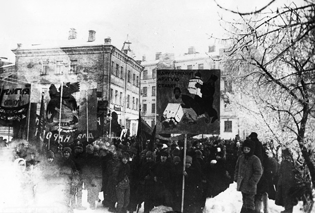 Антицерковная демонстрация в Москве, 1923 год