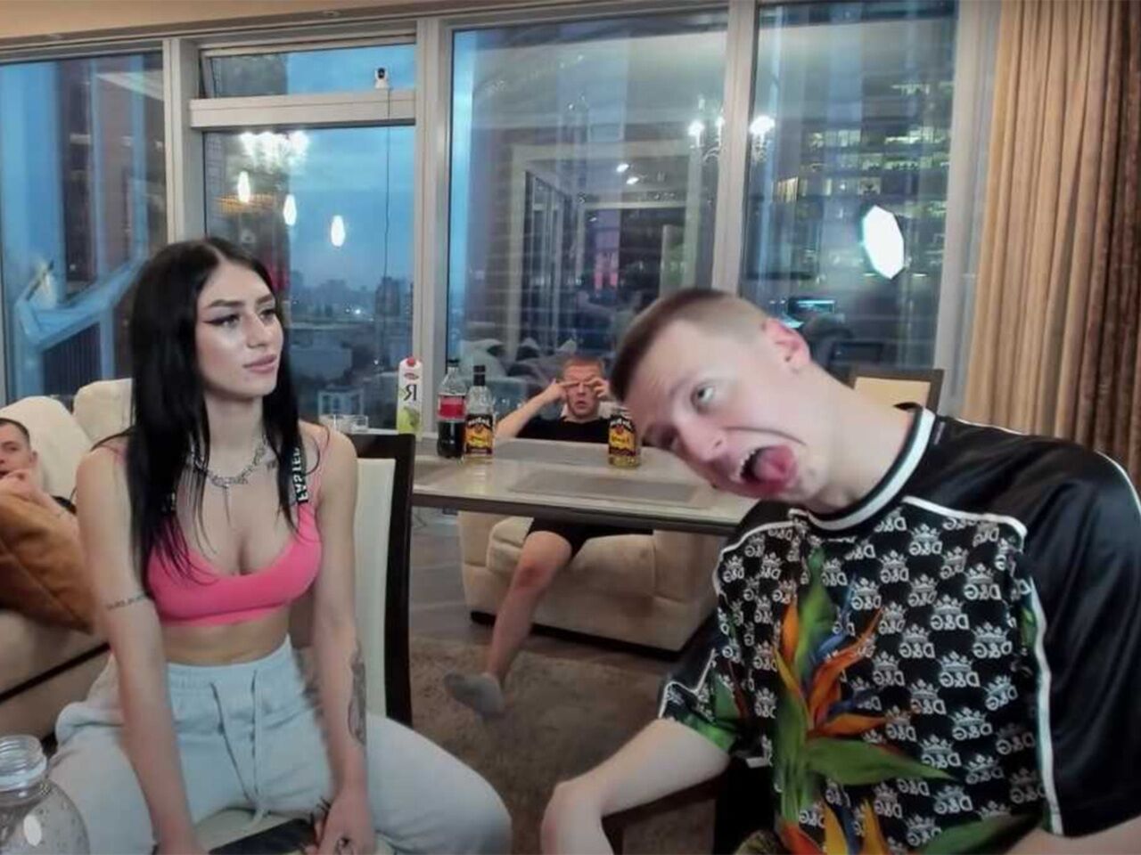 Порно износиловал маму