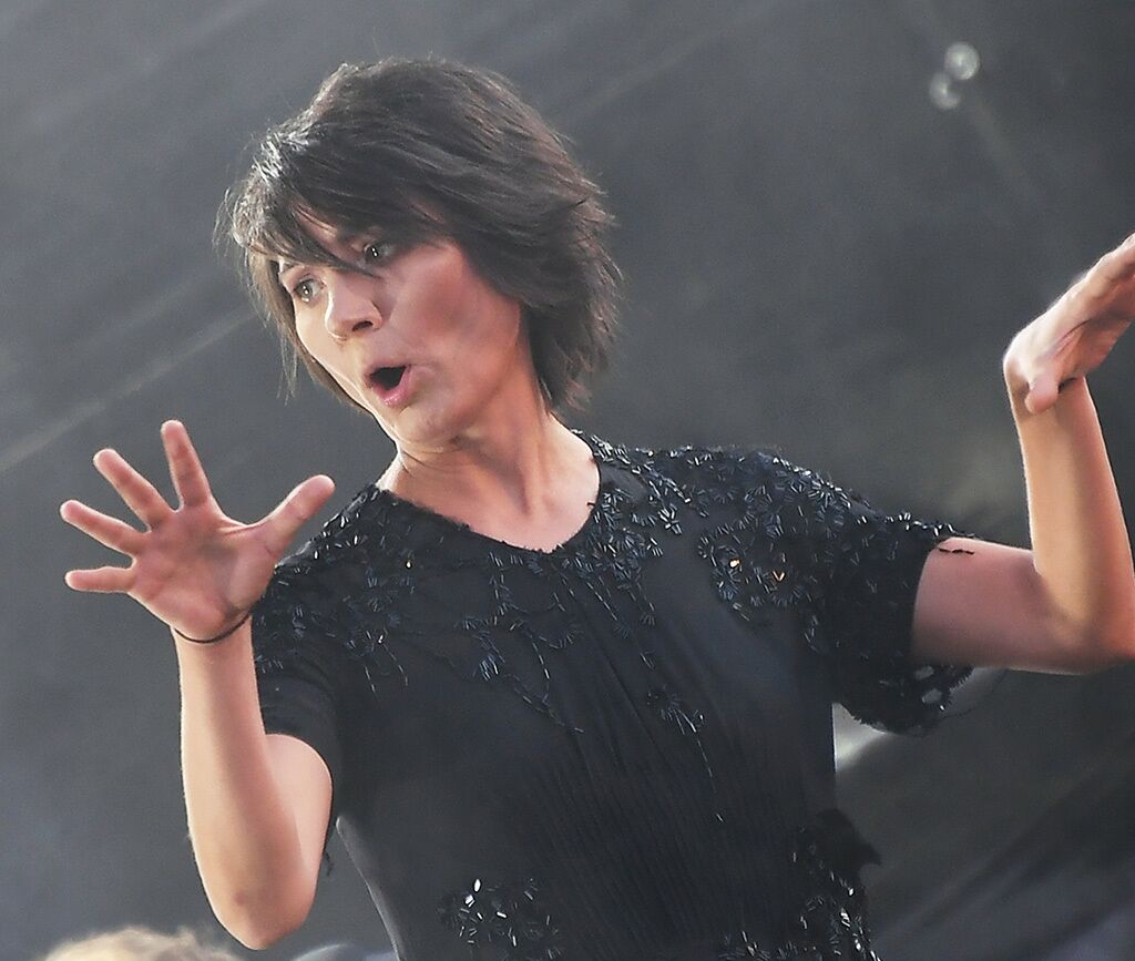 Земфира Новая Песня 2022 Год Земфира Новая Песня 2022 Год
