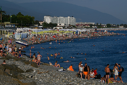 Жители Сочи предупредили рвущихся на курорт россиян об опасностях