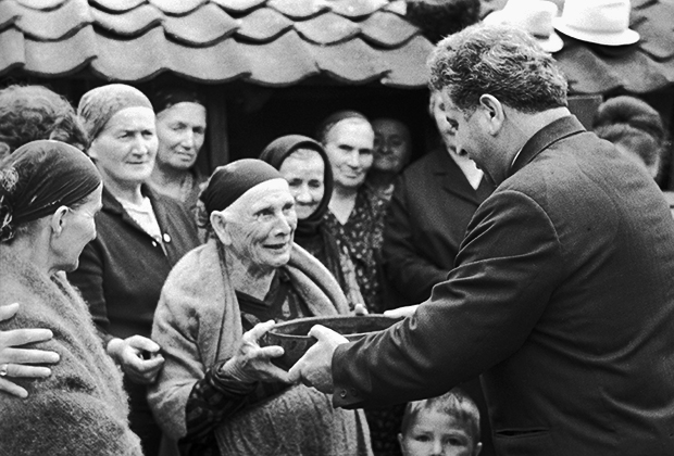 Свадьба в селе Хумалаг, Северо-Осетинская АССР, 1970 год