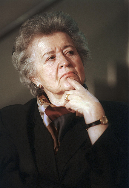 Ирина Антонова в 2001 году.
