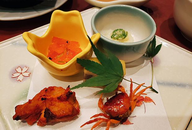 Примеры вариантов блюд из кайсэки. Таких разных мини-блюд приносят 10-12 порций