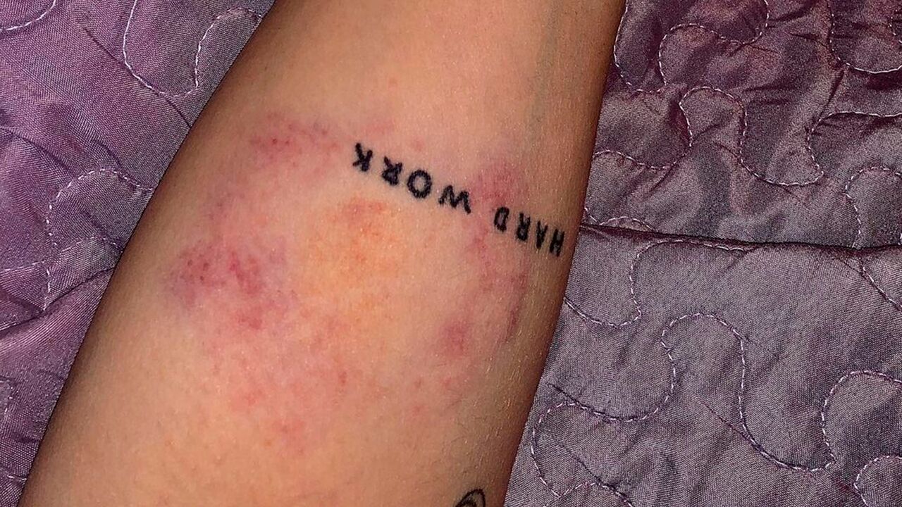 Олар ит стилінде тұрып жұлқиды