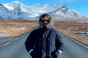 «Неужели я умру прямо здесь?» Турист отправился покорять горы Исландии в одиночку. Что помогло ему выжить?