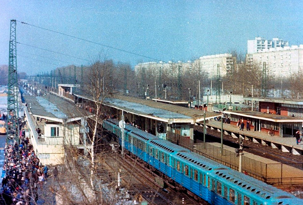 Станция метро «Ждановская» в 1980-е годы