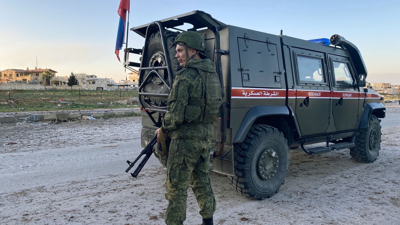 Российская военная полиция прибыла в район Сирии для стабилизации  обстановки: Конфликты: Мир: Lenta.ru