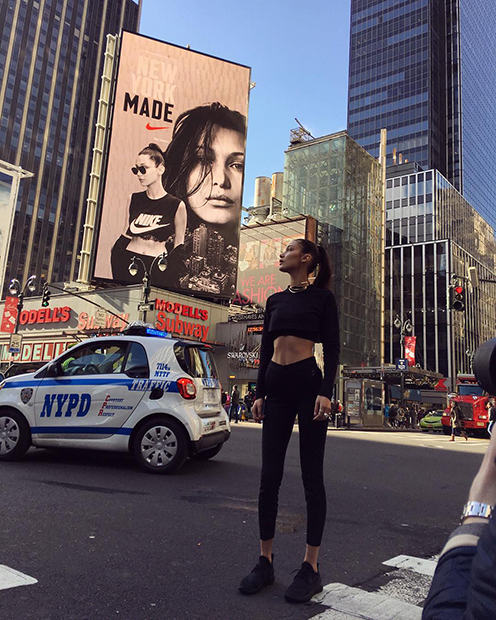 Белла Хадид в рекламной кампании Nike