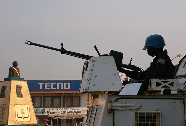 Военные патрулируют улицы Банги, столицы ЦАР, в преддверии выборов