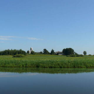 Вид на остров Липно и церковь