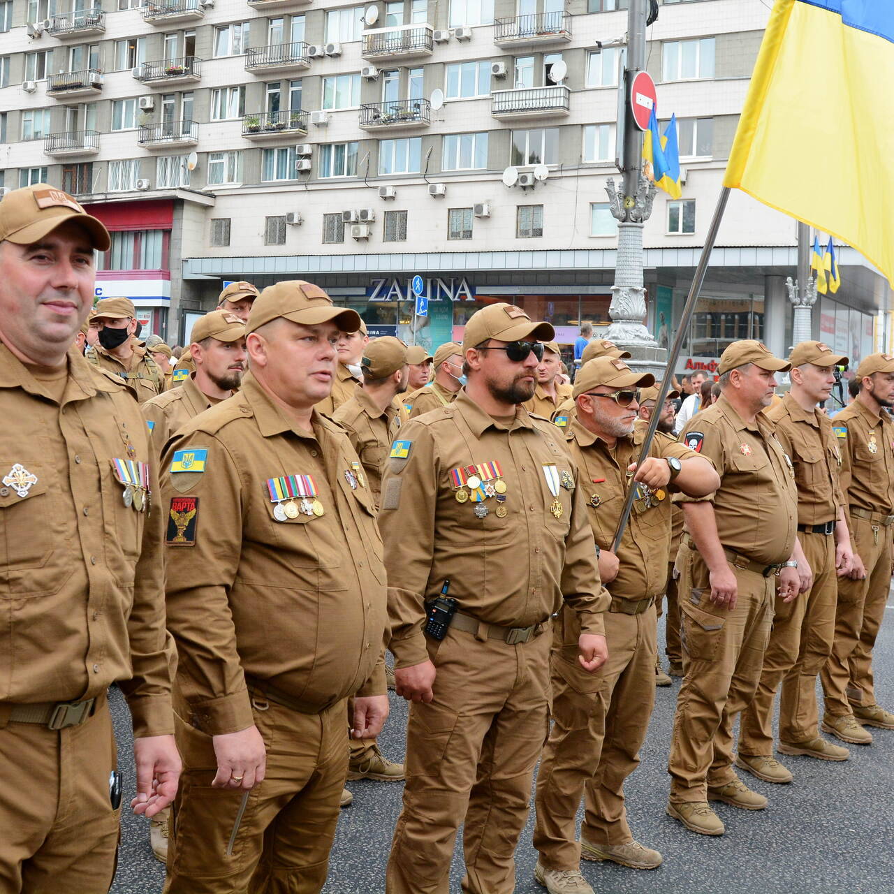 Украинские воинские звания изменили под стандарты НАТО: Украина: Бывший  СССР: Lenta.ru