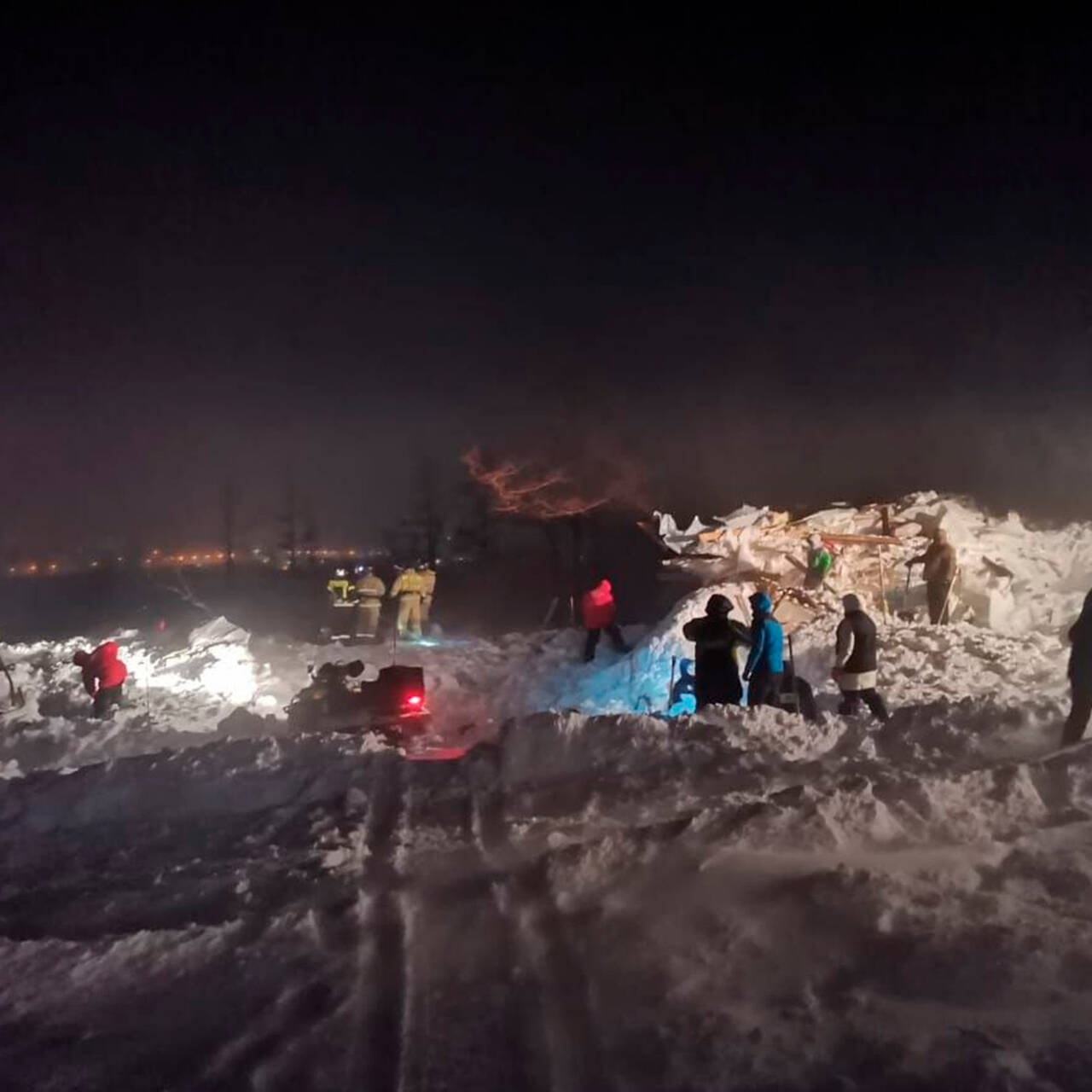 Гора отдельная Норильск лавина