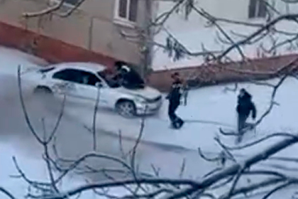 Полицейская погоня со стрельбой за россиянином попала на видео