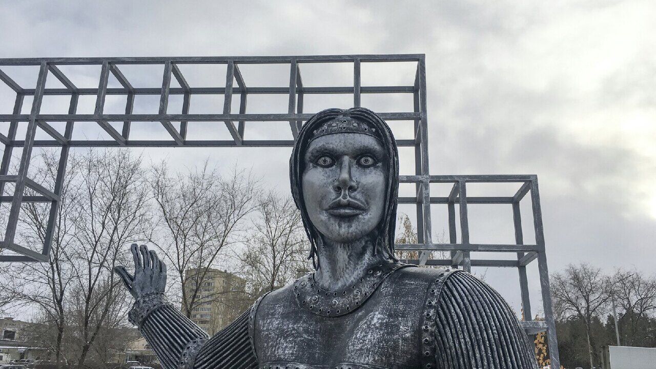 Скульптор оценил стоимость скандального памятника Аленке: Город: Среда  обитания: Lenta.ru