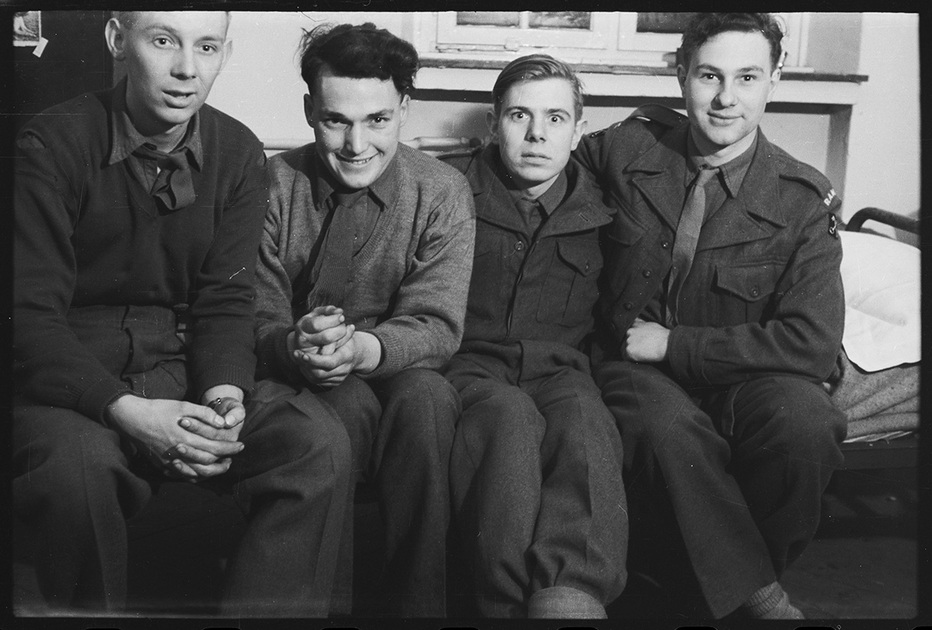 Британские военнослужащие Королевского корпуса армейских медиков. Дюссельдорф, Германия, 1945-1950 годы.