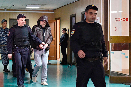 Расстрелявший полицейских в метро россиянин заявил о подброшенных ему деньгах